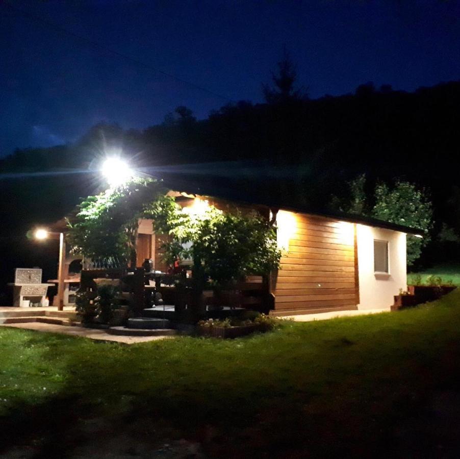 Studio Apartman Firdaus-Bihac, Dobrenica Bb Exterior foto